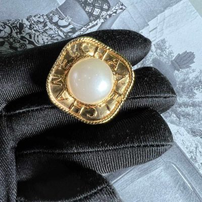 Vintage Pearl Clip On Earrings - Chanel