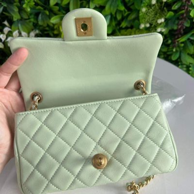 Pearl Crush Mini Rectangular Apple Green - Chanel