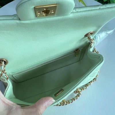 Pearl Crush Mini Rectangular Apple Green - Chanel