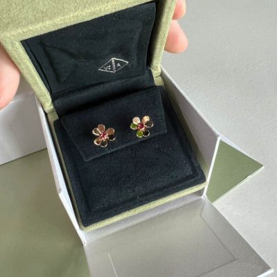 Mini Frivole Ruby Earrings - Van Cleef & Arpels